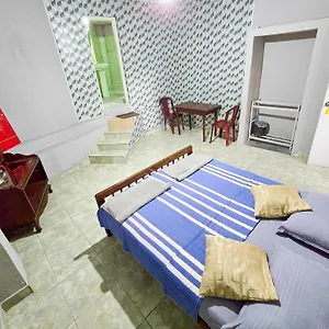  Homestay The Brick House